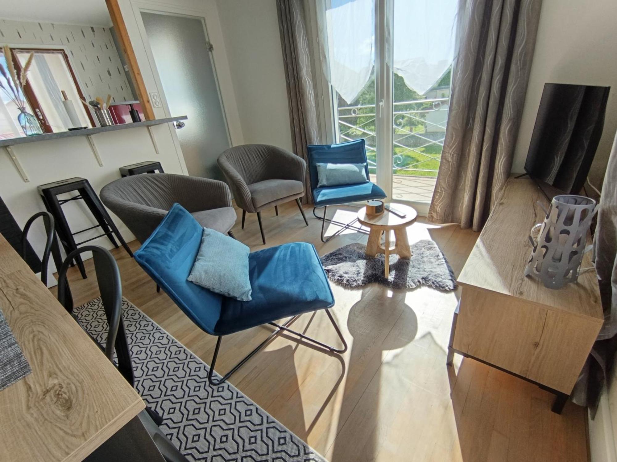 Maison De Ville 70M² Champagnole Buitenkant foto